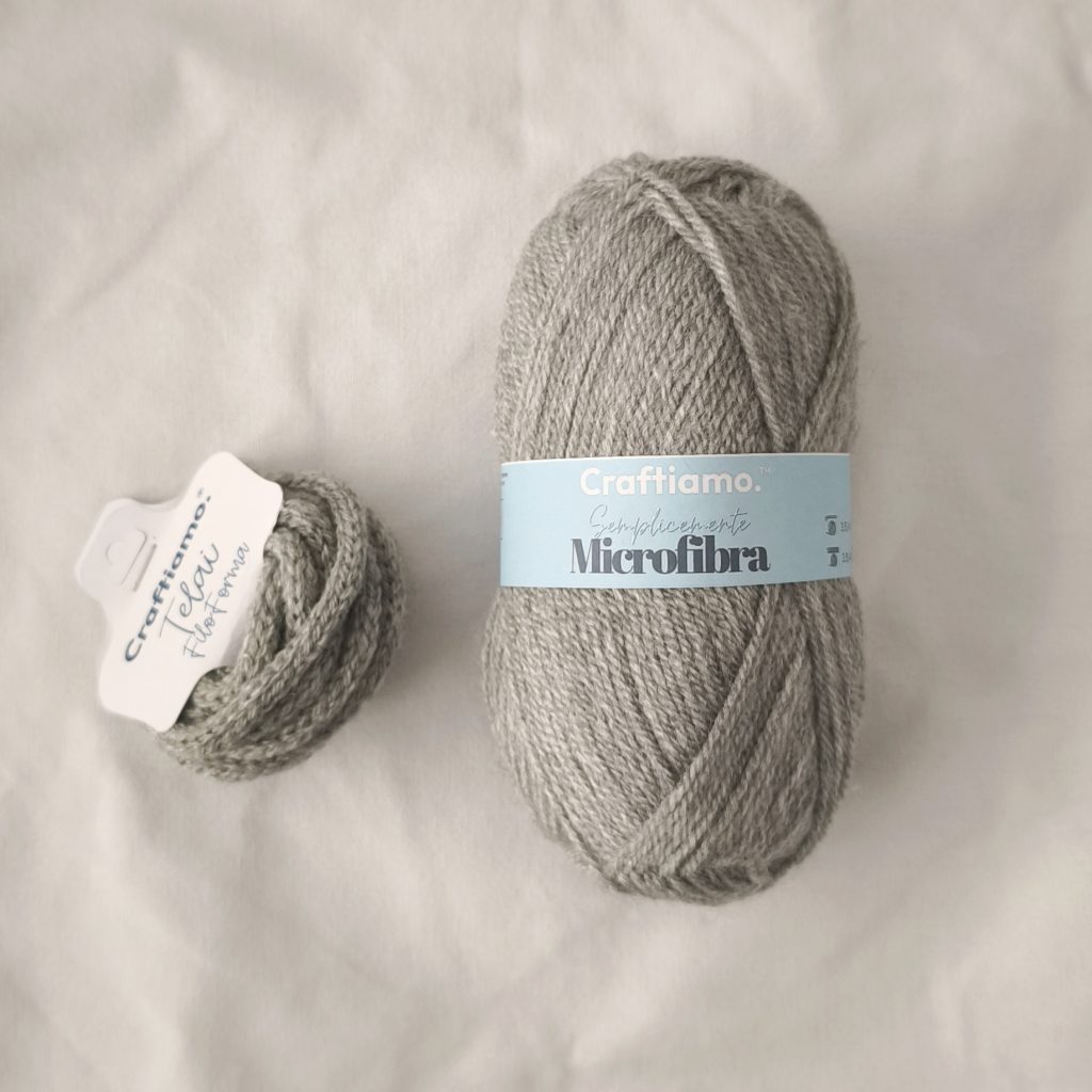 gomitolo microfibra per tricotin