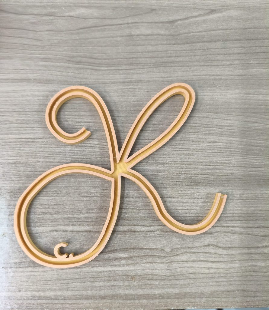 Telaio lettera K maiusola