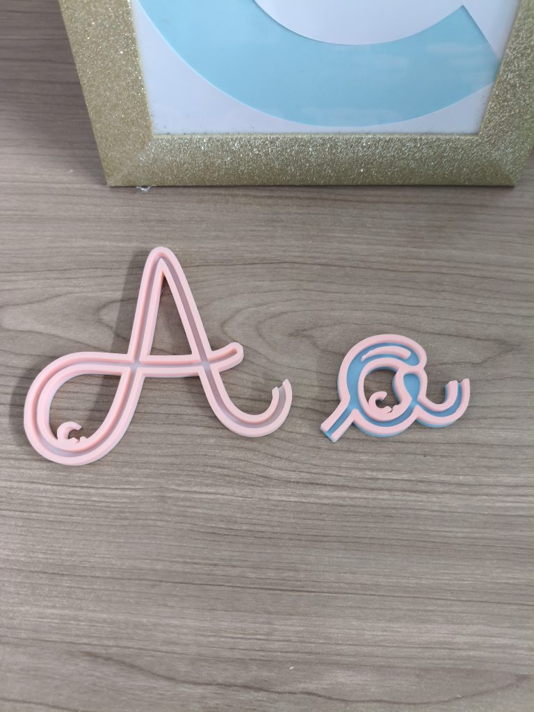 Alfabeto telaio lettera A maiuscola e minuscola