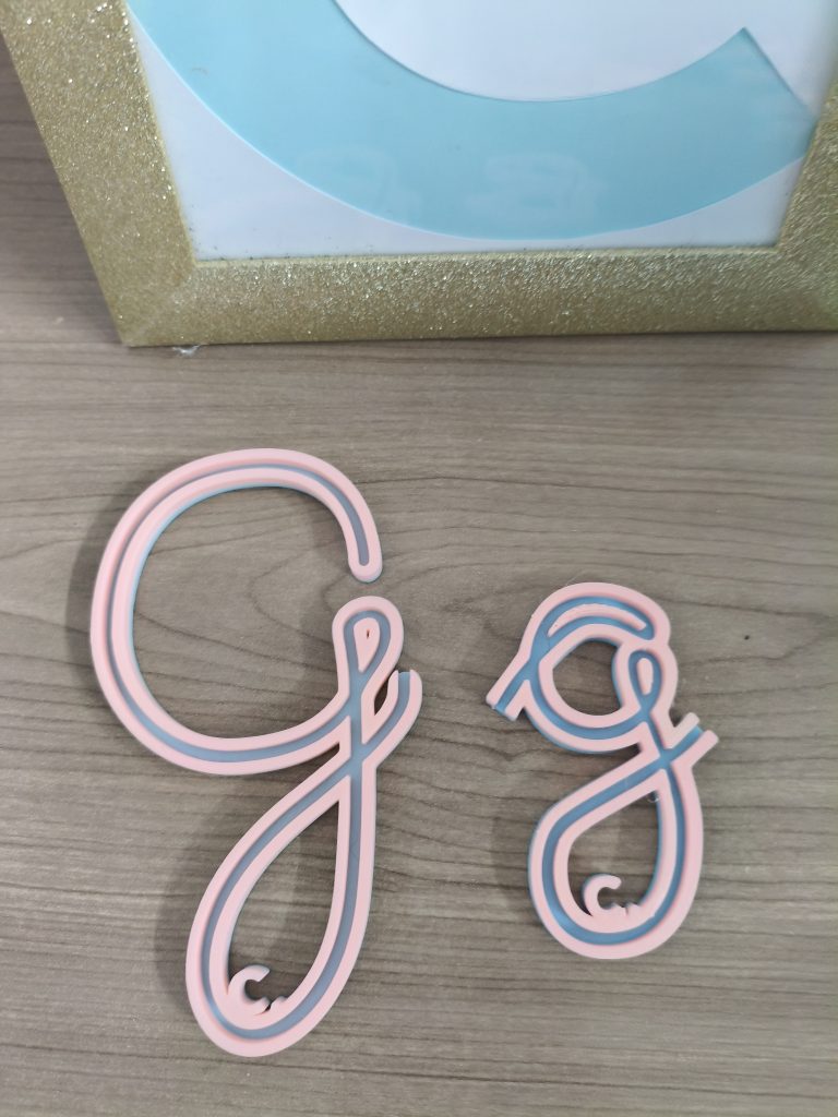 Alfabeto telaio lettera G maiuscola e minuscola