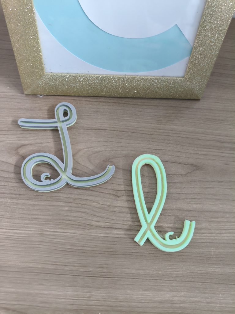 Alfabeto telaio lettera L maiuscola e minuscola